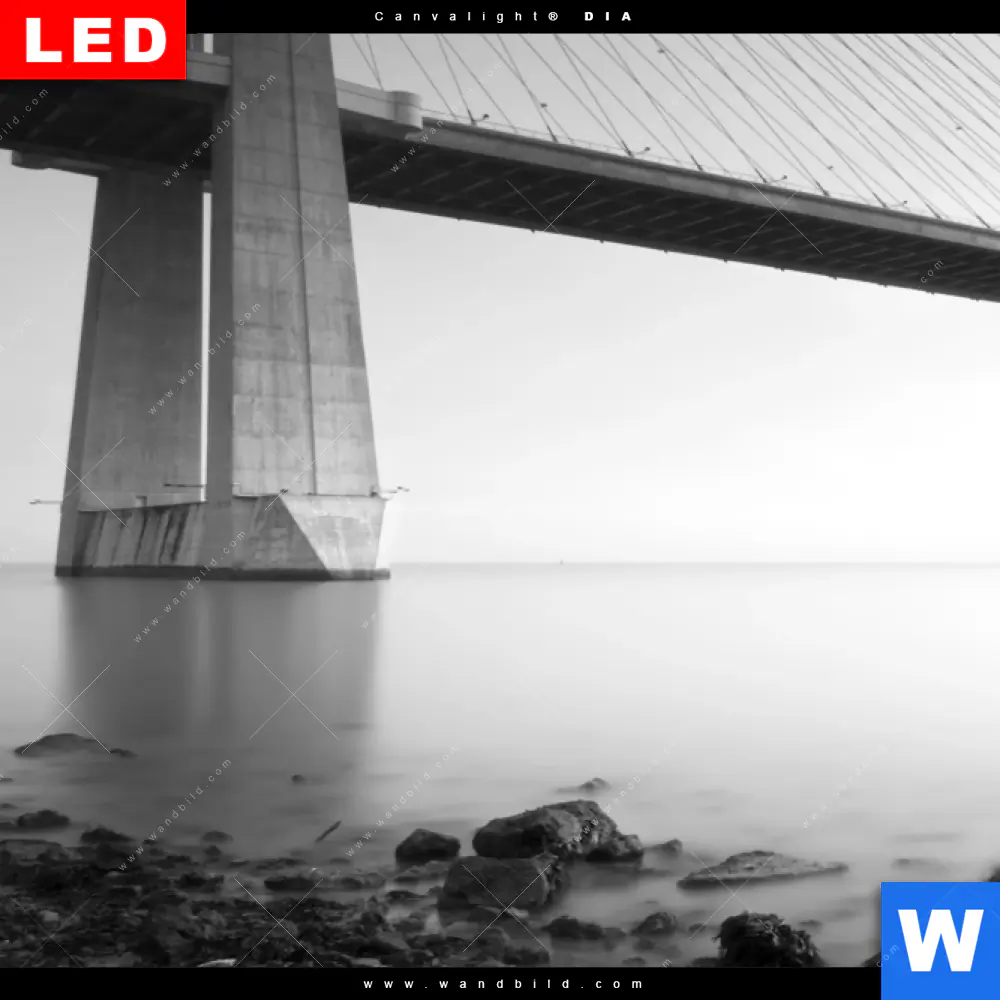 Wechselmotiv Acrylglas Canvalight® DIA | Brücke am weiten Meer | Quadrat - Image 4
